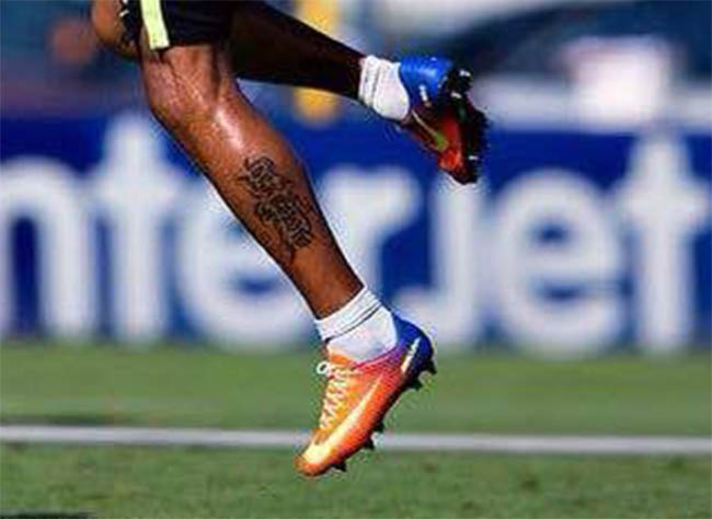 Michael Arroyo Shows Off Third Custom Nike Mercurial Vapor XI